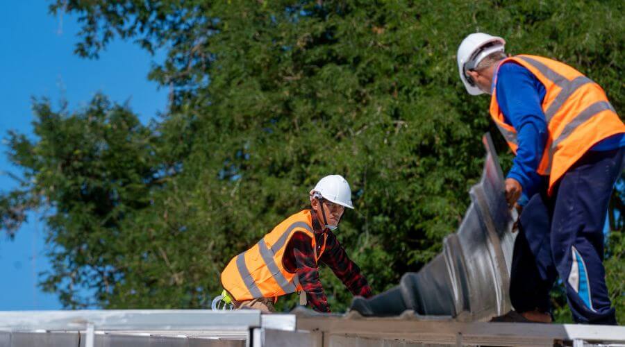 Expert top industrial roofings services in Deerton, MI